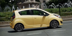 Có nên mua Chevrolet Spark cũ? Đánh giá, cách mua, so sánh