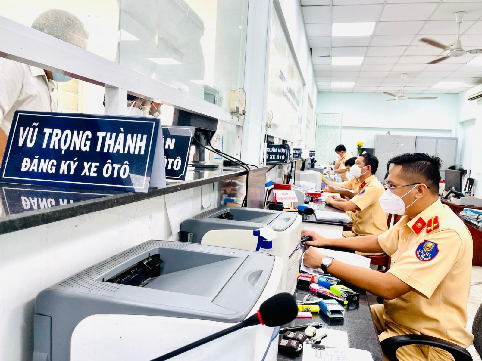 Nộp hồ sơ tại CSGT tỉnh/thành