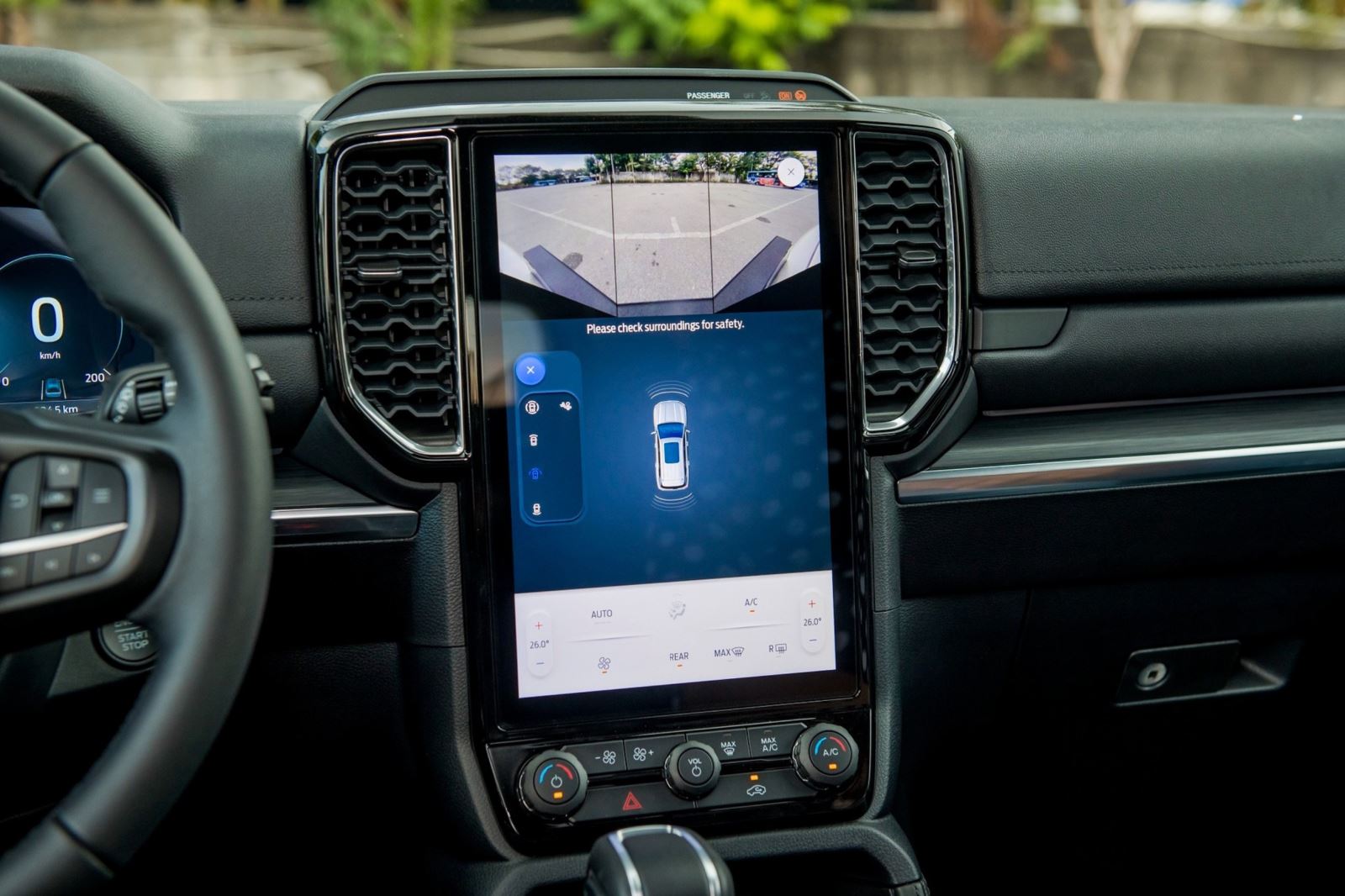 Công nghệ hỗ trợ lái Ford Everest Titanium 2.0 AT
